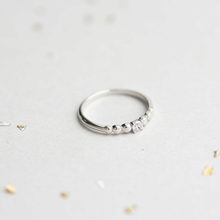 Золотое кольцо в стиле минимализм (фианит) к05982 от ювелирного магазина Оникс - 5