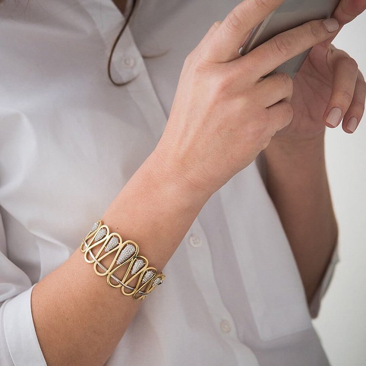 Женский браслет из желтого золота с фианитами б00004ж от ювелирного магазина Оникс - 5