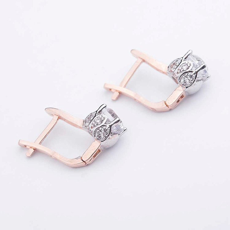 Золоті сережки з фіанітами с04125 від ювелірного магазину Онікс - 1