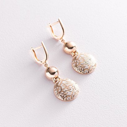 Золотые серьги с белой эмалью с05456