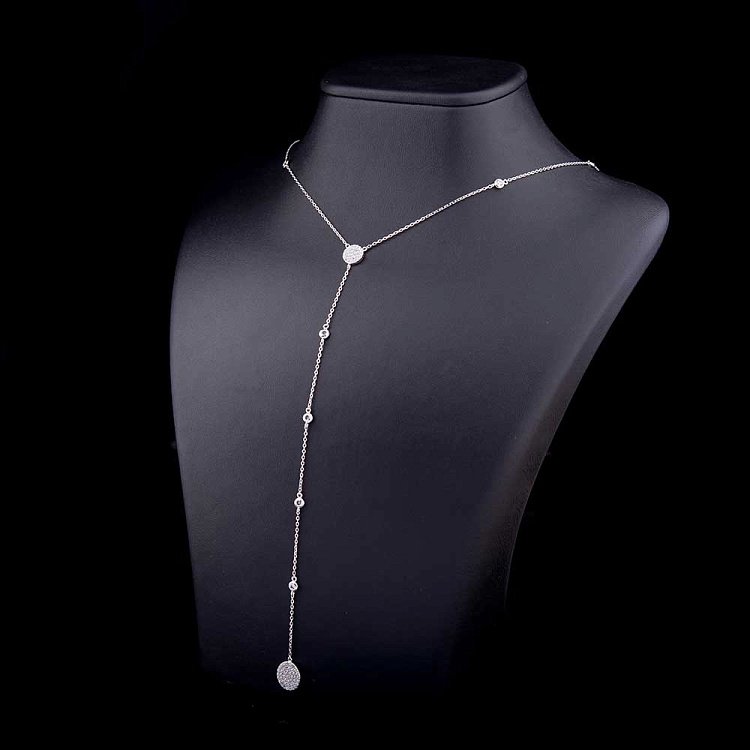 Срібне кольє з фіанітами 18301 Срібне кольє з фіанітами 18301 від ювелірного магазину Онікс