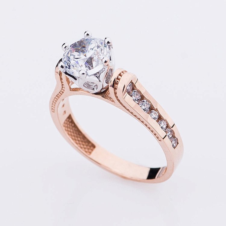 Помолвочное кольцо с фианитами к04667 от ювелирного магазина Оникс