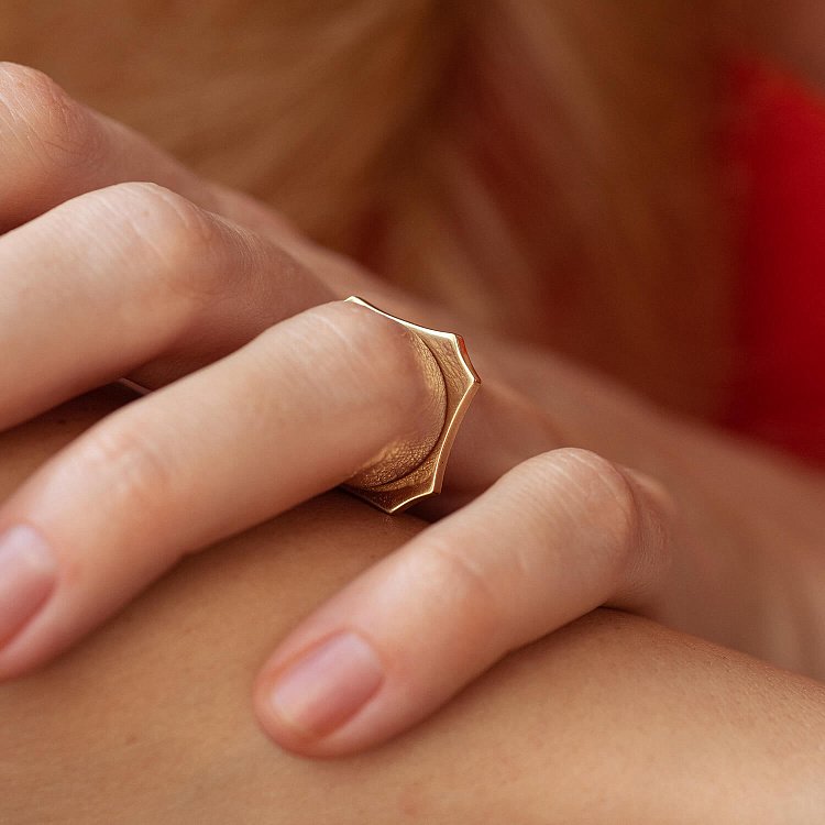 Каблучка "Астрід" у жовтому золоті к07591 від ювелірного магазину Онікс - 5