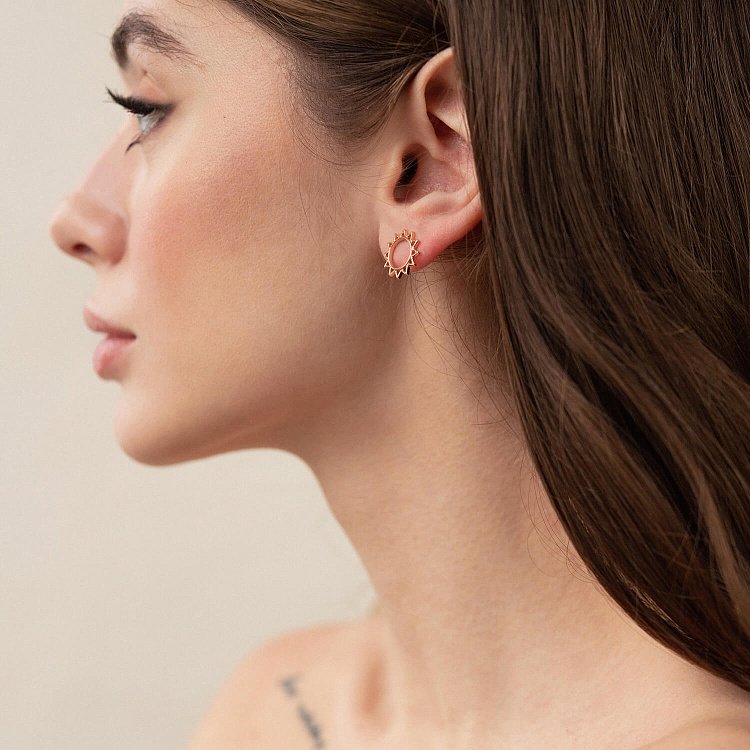 Золоті сережки - пусети "Сонце" с07904 від ювелірного магазину Онікс - 3