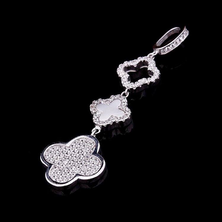 Серебряная подвеска "Клевер" с перламутром и фианитами 132238 от ювелирного магазина Оникс - 3