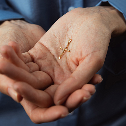 Крестик в желтом золоте (фианиты) п04023 №2