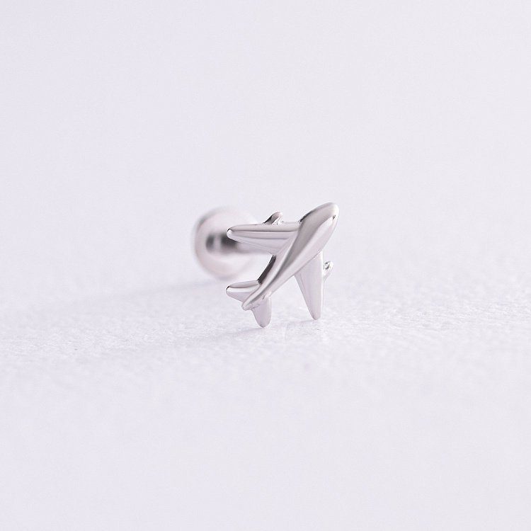 Одиночная серьга "Самолетик" в хрящ ушка (белое золото) с08220 от ювелирного магазина Оникс
