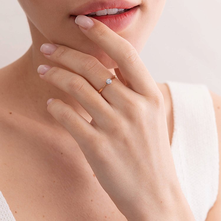 Помолвочное золотое кольцо с бриллиантом 220552421 от ювелирного магазина Оникс - 1