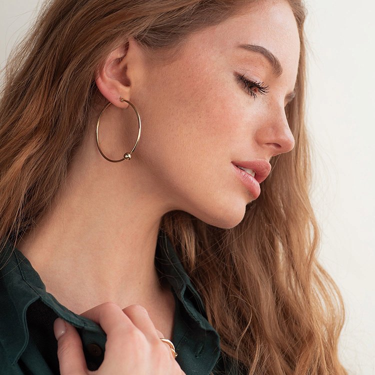 Серьги - кольца "Гармония" в желтом золоте с07326 от ювелирного магазина Оникс - 1