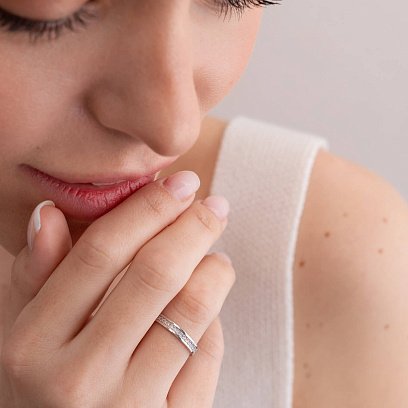 Каблучка в білому золоті з діамантами 214861121 №9