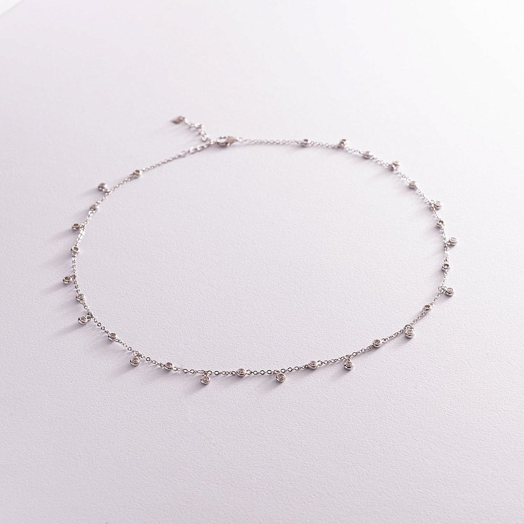 Серебряное колье с белыми фианитами 18995 от ювелирного магазина Оникс