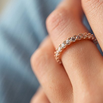 Каблучка "Paris" з доріжкою каменів в червоному золоті к07200 №4