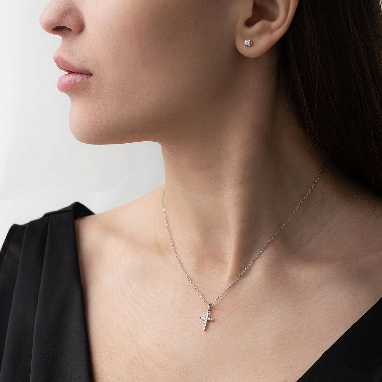 Золотой крестик с бриллиантами пб0212mr - 1 Золотой крестик с бриллиантами пб0212mr от ювелирного магазина Оникс - 1