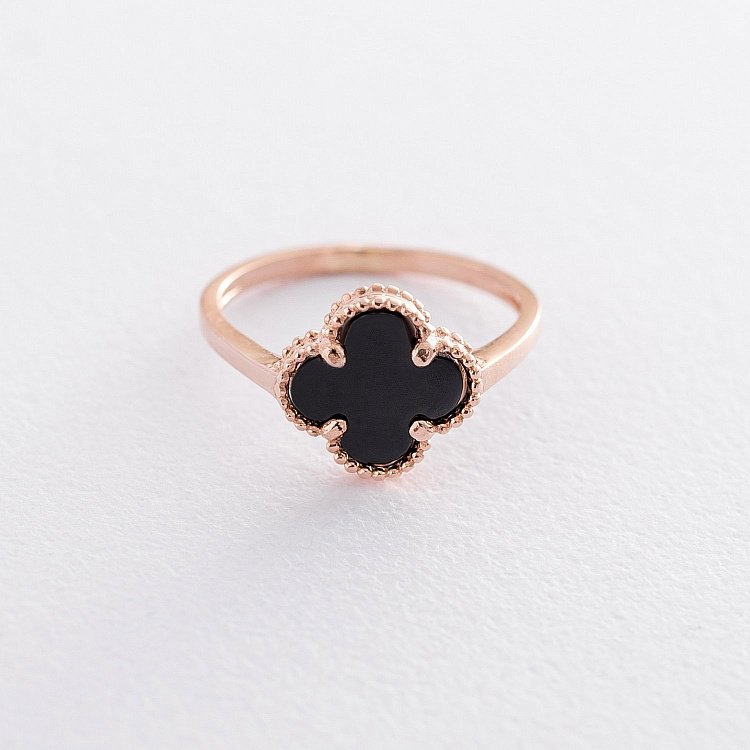 Золотое кольцо "Клевер" (оникс) к05998 от ювелирного магазина Оникс