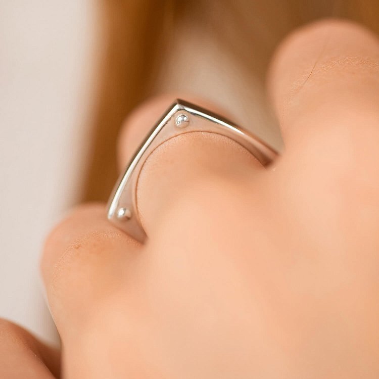 Серебряное кольцо "Giselle" 112813 от ювелирного магазина Оникс - 2