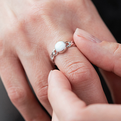 Каблучка "Ланцюжок" з синт. опалом (біле золото) к08298 №2