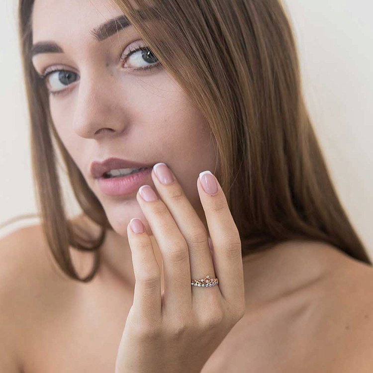 Золотое кольцо "Корона с фианитами" к04531 от ювелирного магазина Оникс - 2