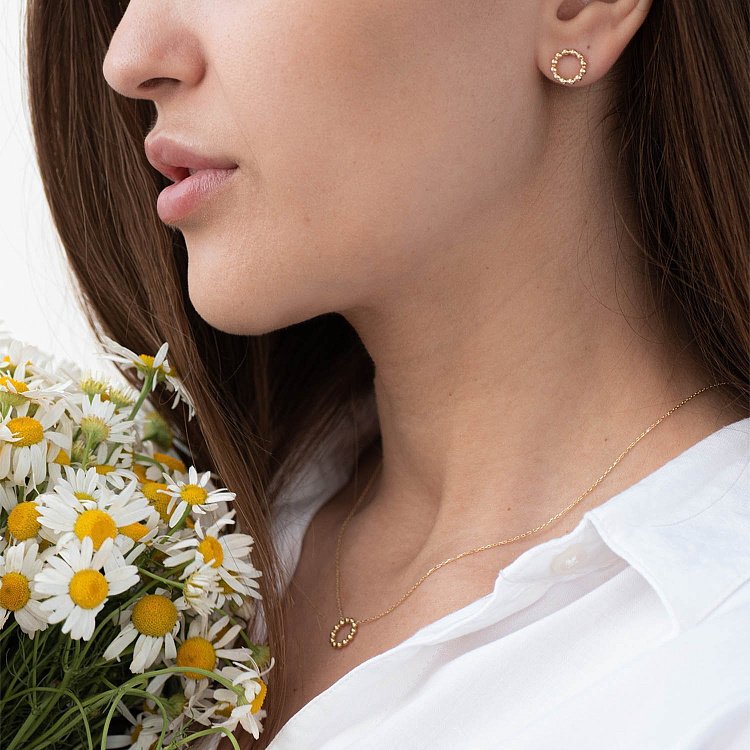 Серьги-пусеты "Гармония" в желтом золоте с06898 от ювелирного магазина Оникс - 1