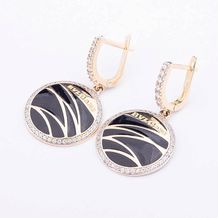 Эксклюзивные золотые серьги с эмалью и фианитами с02696 - 1 Эксклюзивные золотые серьги с эмалью и фианитами с02696 от ювелирного магазина Оникс - 1