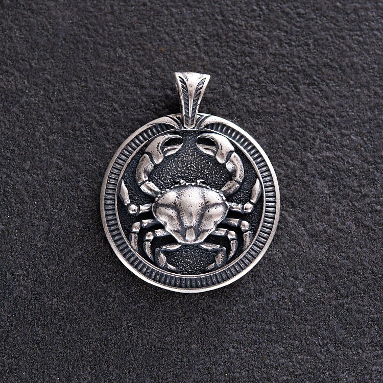 Серебряный кулон "Знак зодиака Рак" 133200рак от ювелирного магазина Оникс