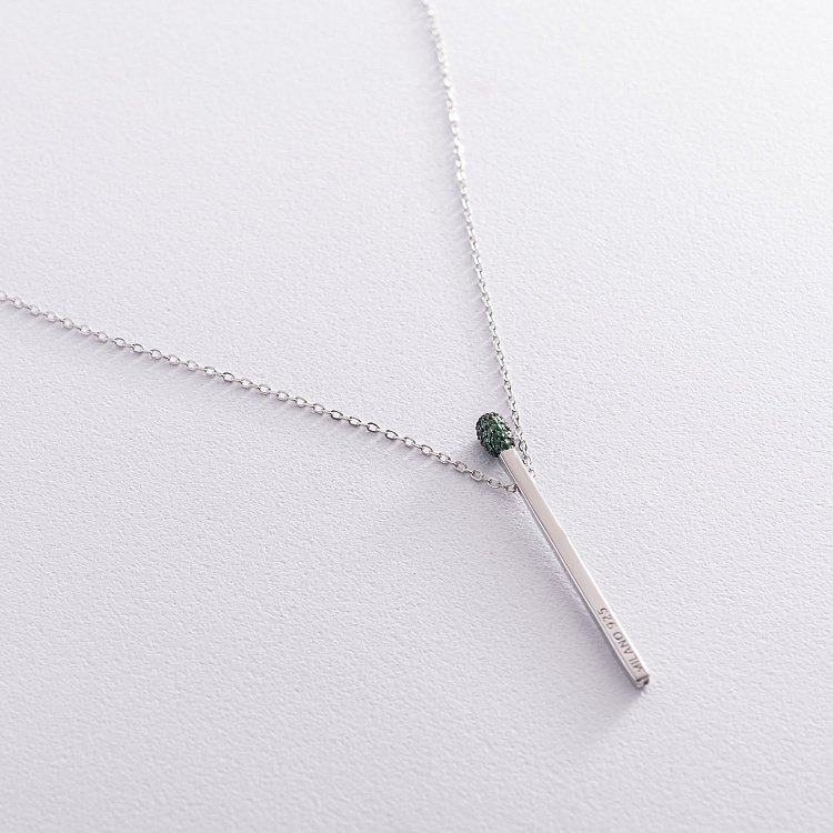 Серебряное колье "Спичка" (зеленые фианиты) 181099 от ювелирного магазина Оникс
