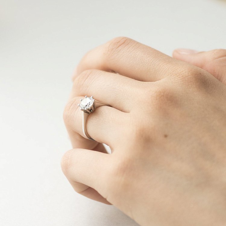 Золота заручальна каблучка (фіаніт) к03099 від ювелірного магазину Онікс - 4