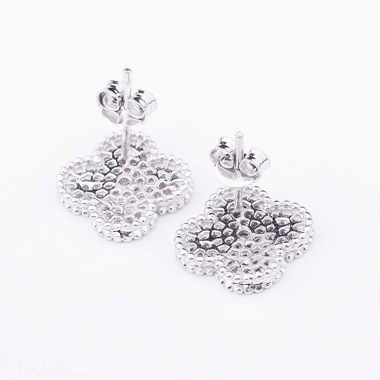 Срібні сережки "Конюшина" з фіанітами 121730 від ювелірного магазину Онікс - 2