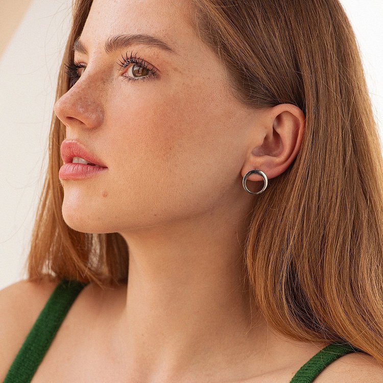 Сережки - пусети "Орбіта" в сріблі 7087 від ювелірного магазину Онікс - 4