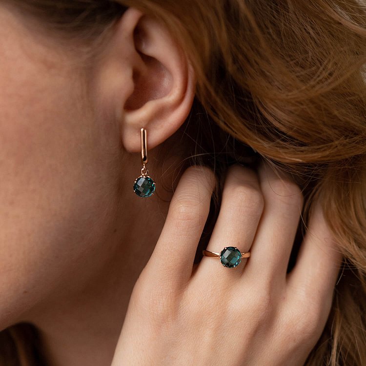 Каблучка в червоному золоті (зелений кварц) к4748кв від ювелірного магазину Онікс - 1