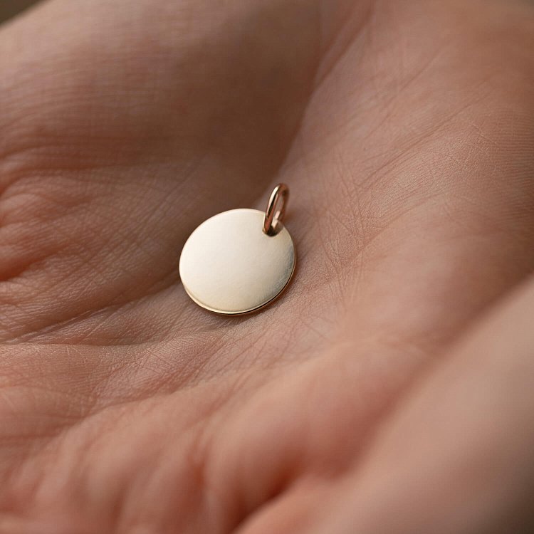 Кулон для гравировки в красном золоте (14 мм) п03101 от ювелирного магазина Оникс - 1