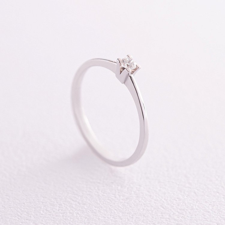 Помолвочное золотое кольцо с бриллиантом 24421121 от ювелирного магазина Оникс