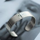 Жорсткий браслет ручної роботи зі срібла з хрестом denb1 от ювелирного магазина Оникс