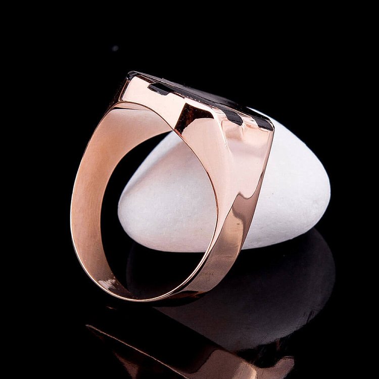 Золотая печатка с ониксом к04379 от ювелирного магазина Оникс - 1