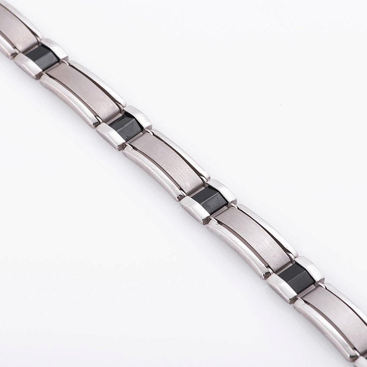 Мужской серебряный браслет с вставкой оникс 14783 от ювелирного магазина Оникс - 2