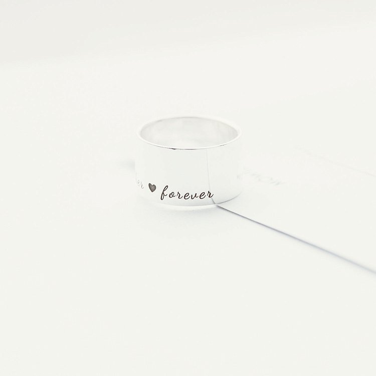 Серебряное кольцо с гравировкой "Together forever" 112143ф - 7 Серебряное кольцо с гравировкой "Together forever" 112143ф от ювелирного магазина Оникс - 7