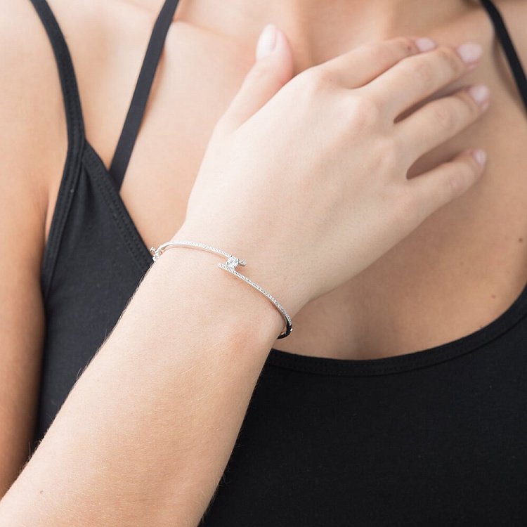 Серебряный браслет с фианитами 14882 от ювелирного магазина Оникс