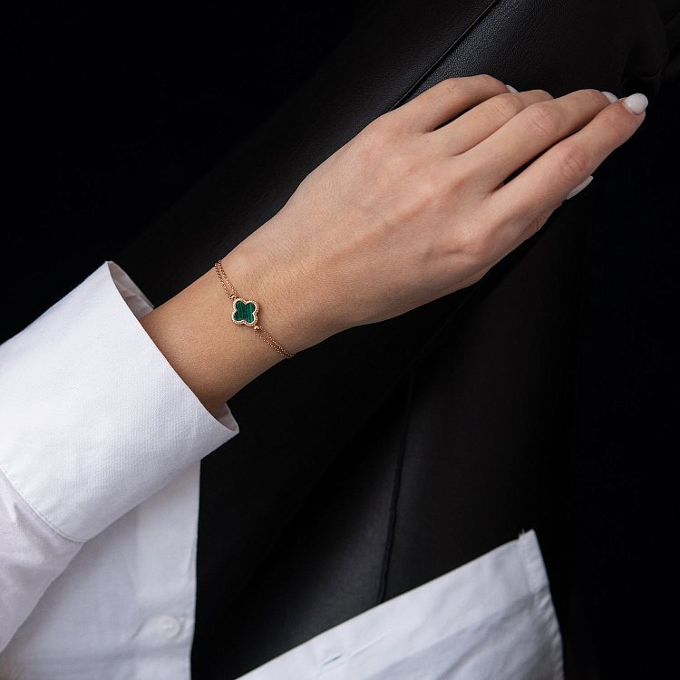 Браслет "Клевер" в красном золоте (малахит) б04555 от ювелирного магазина Оникс - 1