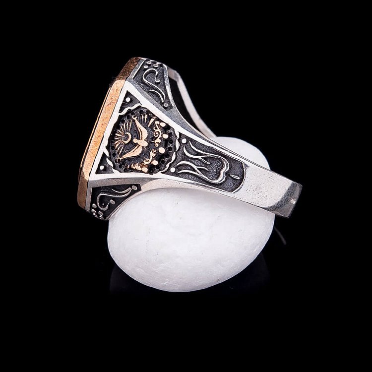 Серебряная печатка с эмалью (медь, фианиты, родий) 111315 от ювелирного магазина Оникс - 1