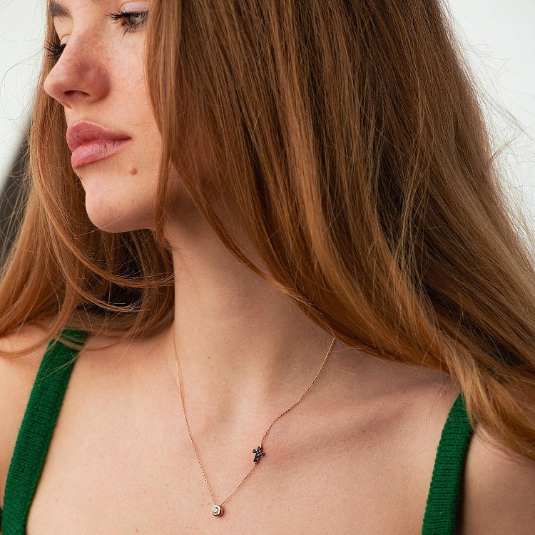 Золотое колье с крестиком (фианиты) кол02112 от ювелирного магазина Оникс - 2