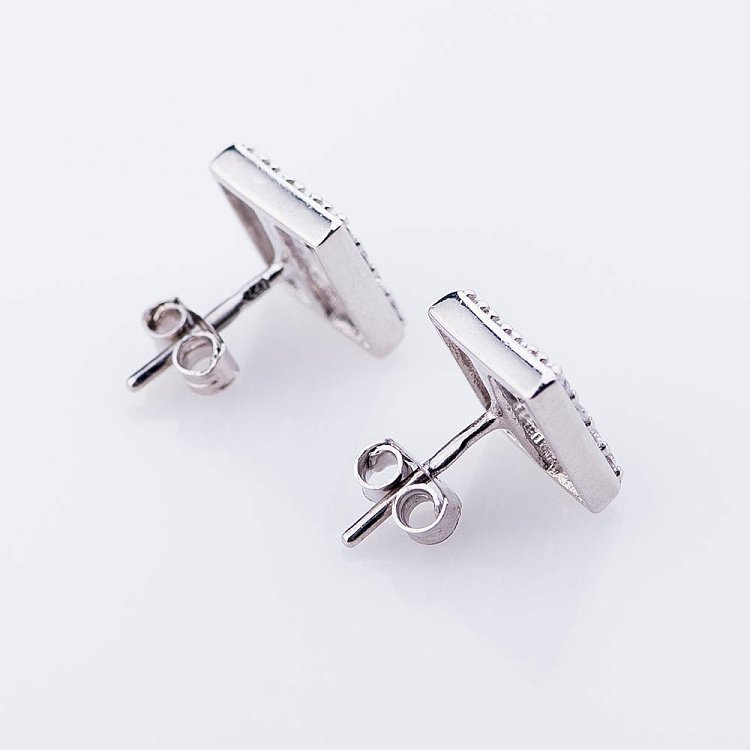 Срібні сережки-пусети з фіанітами 121928 від ювелірного магазину Онікс - 3