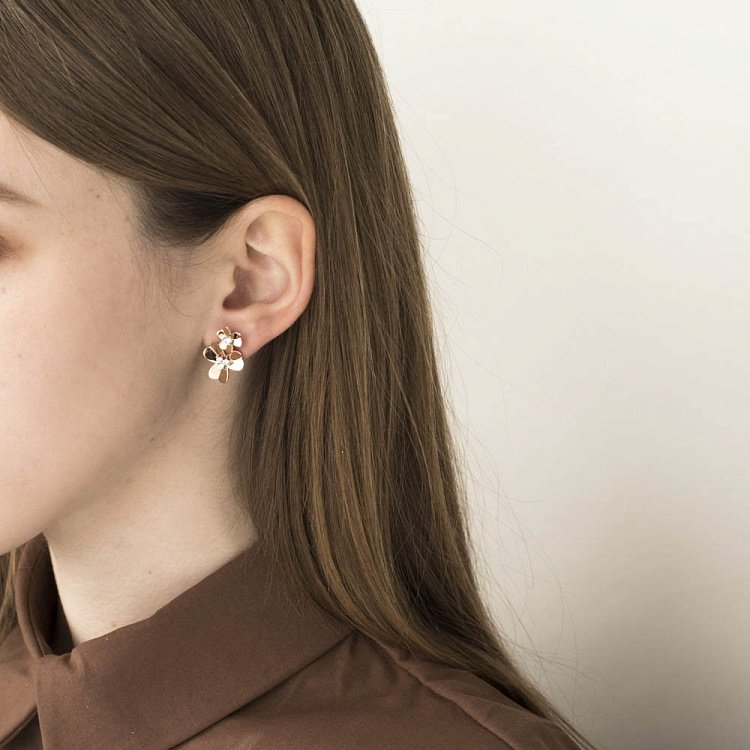 Золотий перстень з квіточками (фіаніт) к06221 - 5 Золотий перстень з квіточками (фіаніт) к06221 від ювелірного магазину Онікс - 5