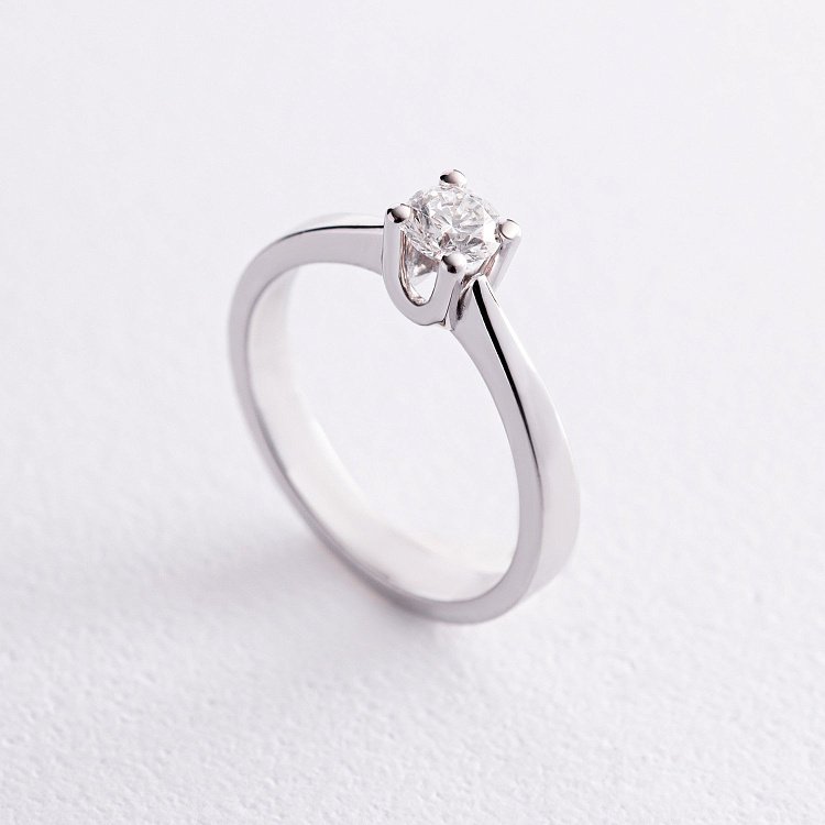 Помолвочное золотое кольцо с бриллиантом 220131121 от ювелирного магазина Оникс