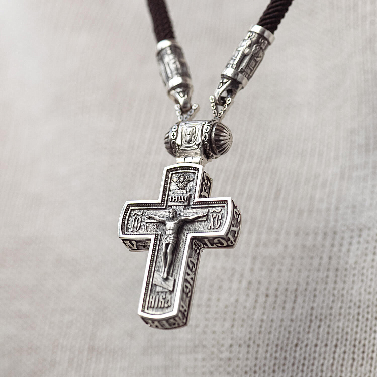 Срібний хрест "Розп'яття. Молитва" на шнурку 1062 від ювелірного магазину Онікс - 1