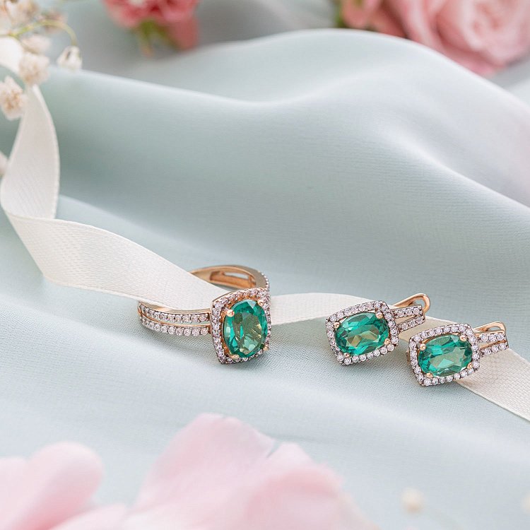 Золотое кольцо с фианитами и празиолитом к04646 от ювелирного магазина Оникс - 1