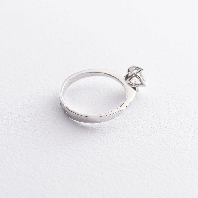 Золотое помолвочное кольцо с фианитом к02601 - 1 Золотое помолвочное кольцо с фианитом к02601 от ювелирного магазина Оникс - 1