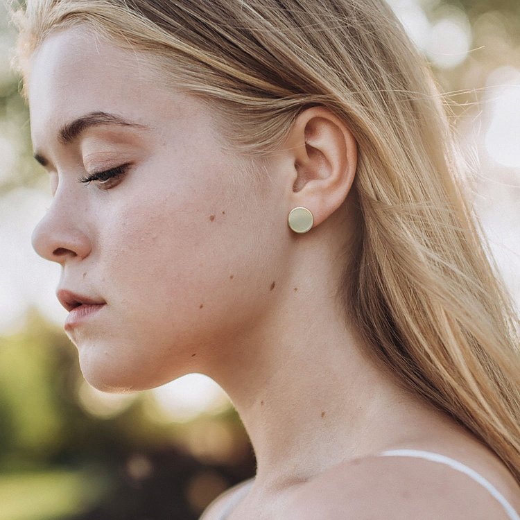 Золотые серьги - пусеты "Кружочки" с06491 от ювелирного магазина Оникс - 15