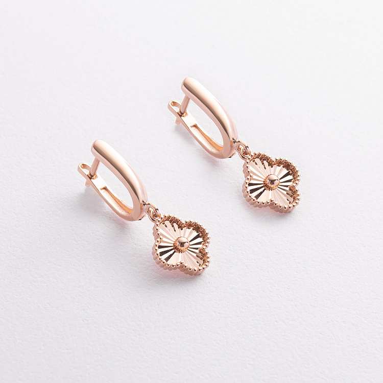 Сережки "Конюшина" в червоному золоті с09475 від ювелірного магазину Онікс