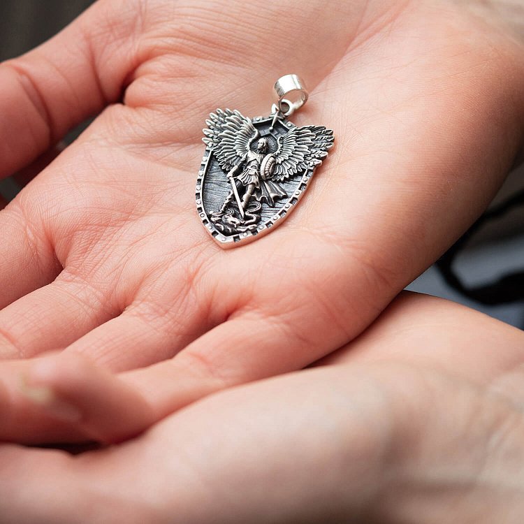 Серебряный кулон "Архангел Михаил. Молитва" 133212 от ювелирного магазина Оникс - 7