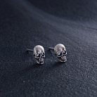 Сережки - пусети "Череп" у сріблі 123301 от ювелирного магазина Оникс - 3