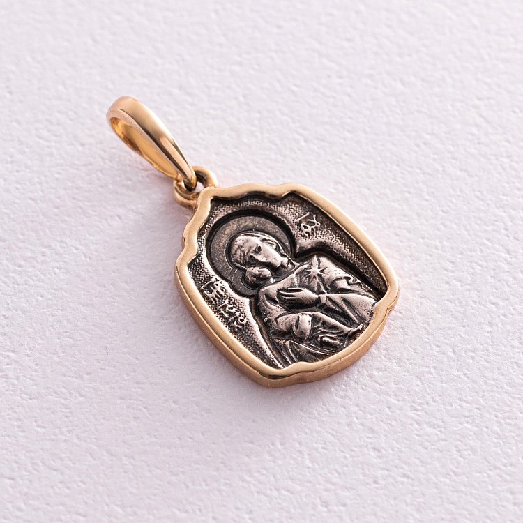 Серебряная ладанка с чернением и позолотой 131755 от ювелирного магазина Оникс